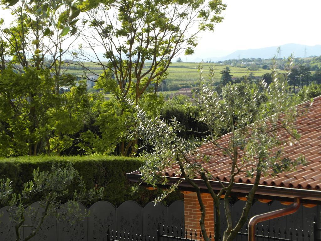 Cortecoraman Sommacampagna Buitenkant foto